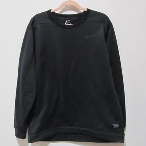 nike therma repel crew